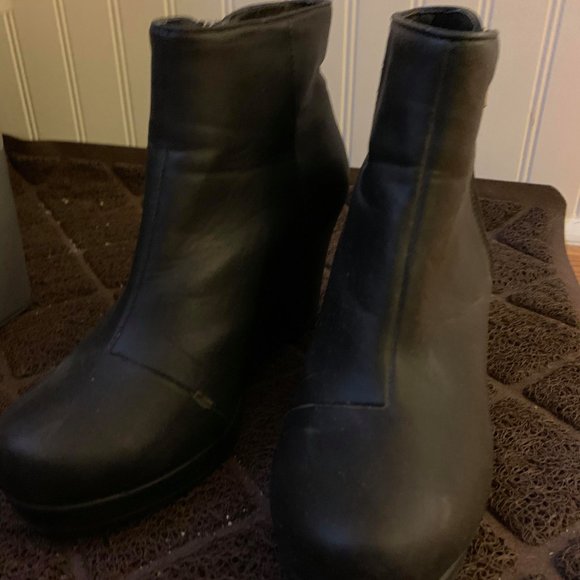 ASOS Wedge Ankle Boots - Picture 2 of 3